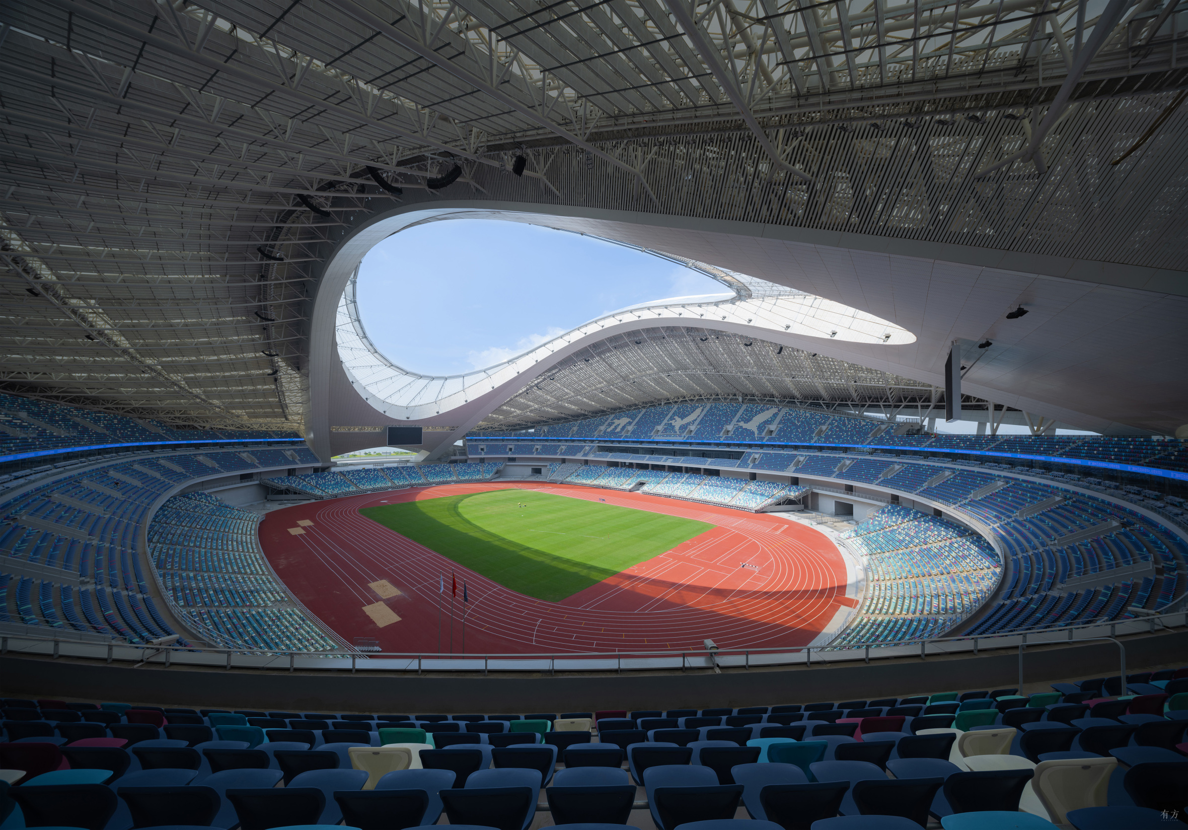 普利西奇成为英雄，AC米兰逆转都灵，重返意甲榜首