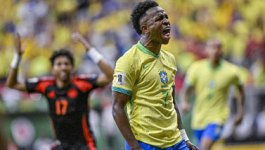 天空：纽卡对谢什科报价8000万欧+浮动，曼联不想卷入竞价战